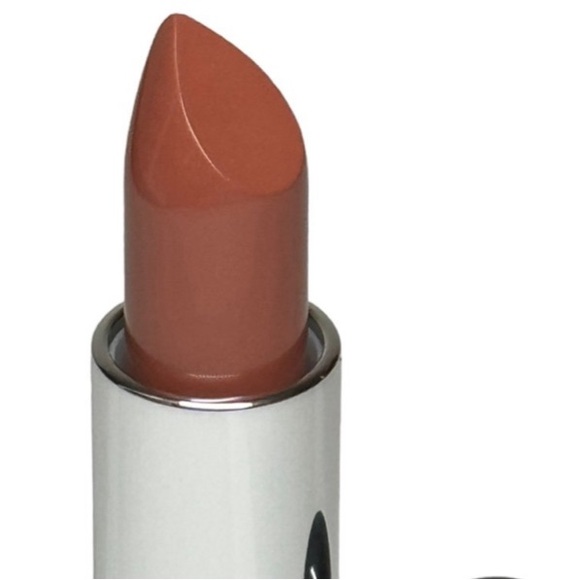 Mac Cosmetics Lusterglass Sheer-Shine Lipstick in Hug Me New - Picture 9 of 11